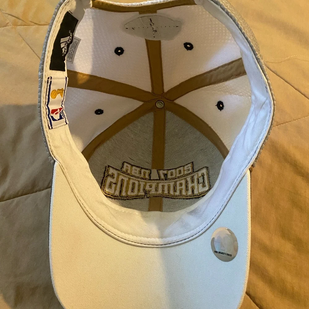 Spurs NBA hat - Picture 9 of 9